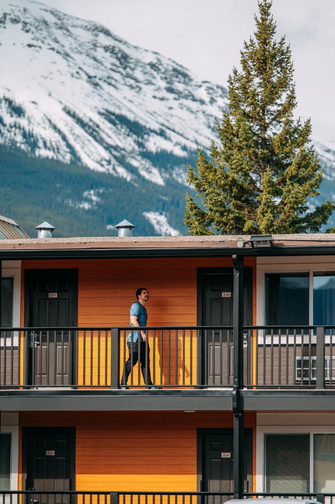 Mount Robson Inn Jasper Zewnętrze zdjęcie
