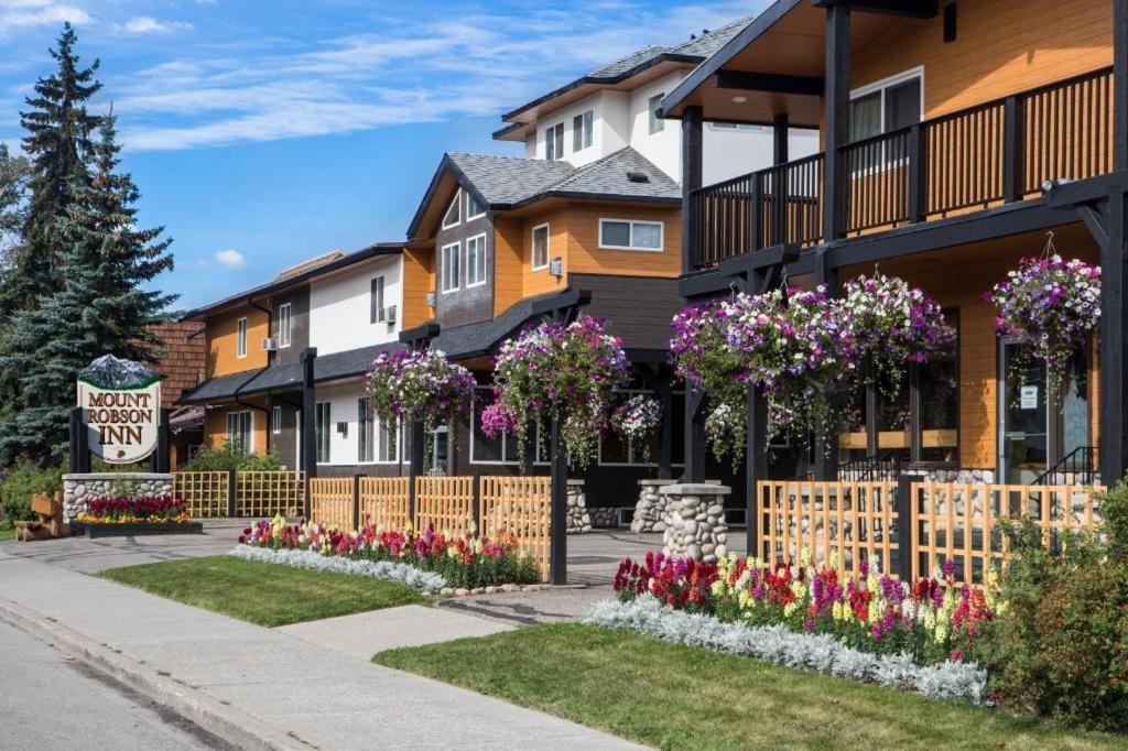 Mount Robson Inn Jasper Zewnętrze zdjęcie